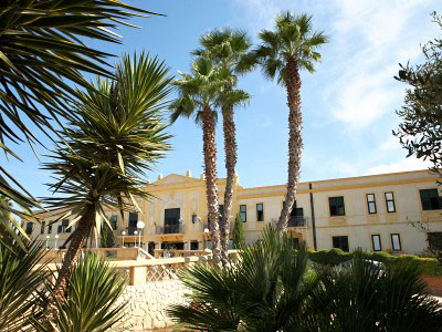 Hotel DELFINO BEACH